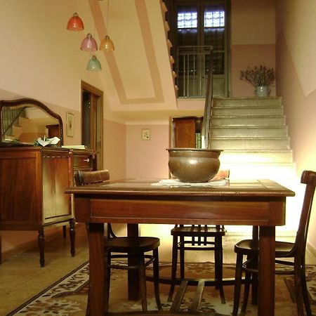 B&B Ex Magazzeno Barlotti Paestum Bagian luar foto