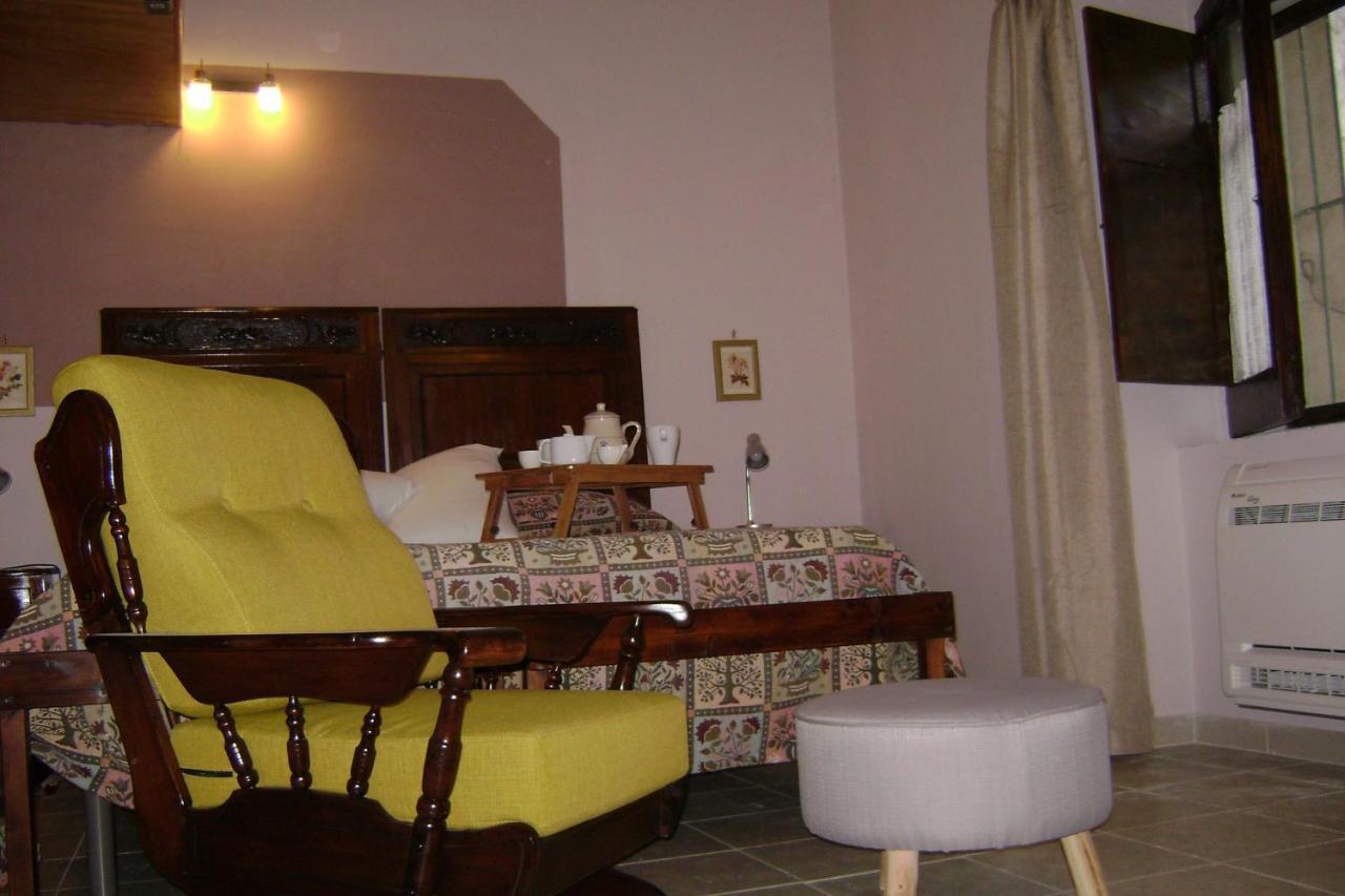 B&B Ex Magazzeno Barlotti Paestum Bagian luar foto