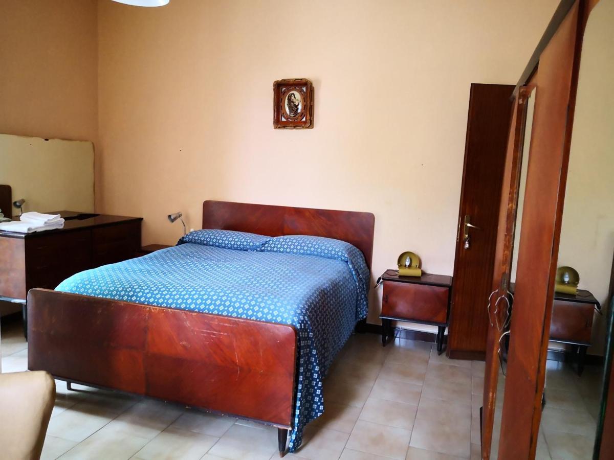 B&B Ex Magazzeno Barlotti Paestum Bagian luar foto
